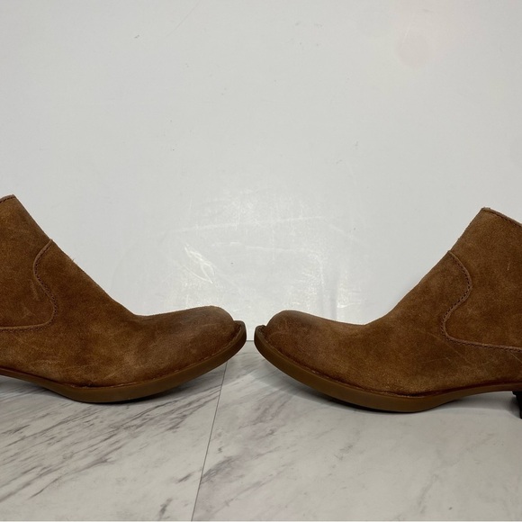 Born Beth Brown Distressed Suede Bootie 6 1/2 M - Picture 6 of 14